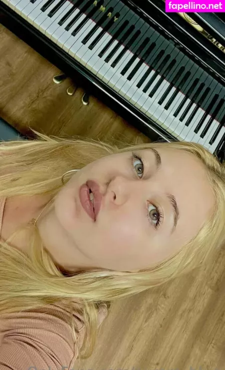 Avrora Blue OnlyFans Thumbnail #BZTIpzrACY