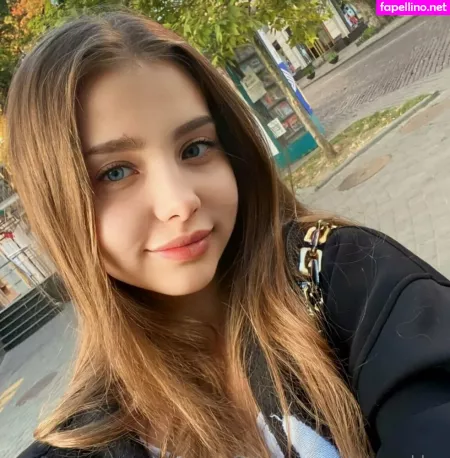 Avrora Blue OnlyFans Thumbnail #ReQv8pNFNc