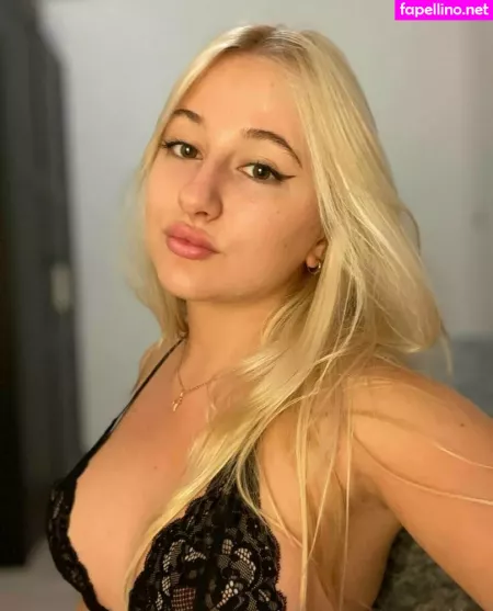 Avrora Blue OnlyFans Thumbnail #ZO1ZDcHKLd