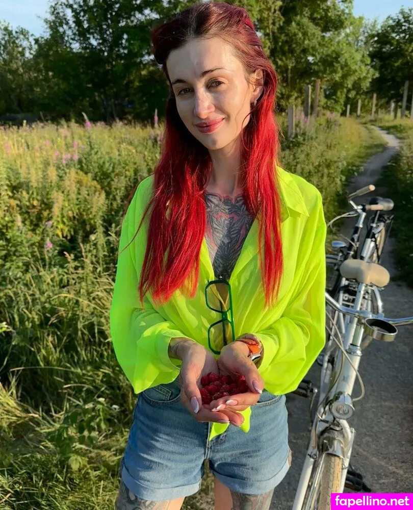 avrorasiren Nude Leaked OnlyFans Photo #3Ga1oMb87F