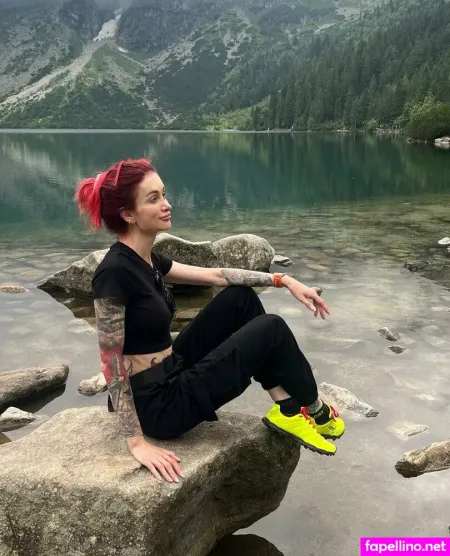 Avrorasiren OnlyFans Thumbnail #4t9025b7gz