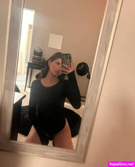 Avry Jenner OnlyFans Thumbnail #HZUJw8ae3v