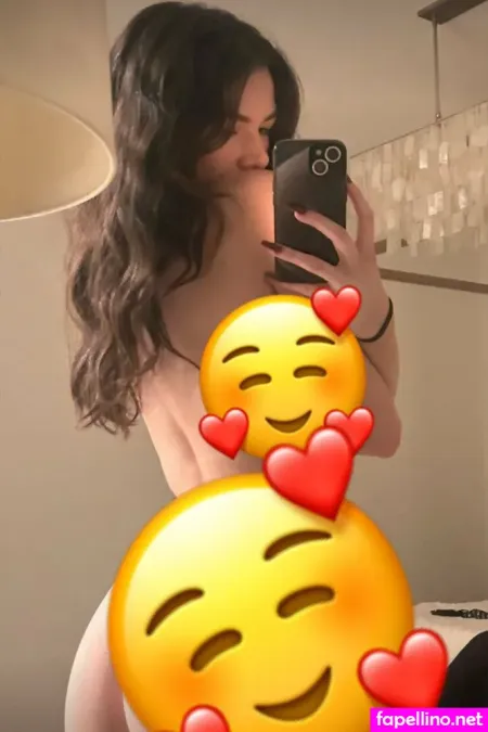 Avryjennerfree OnlyFans Thumbnail #M9FNeBGXW7