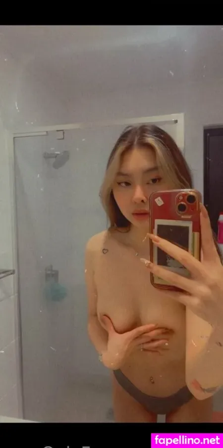 Avvee OnlyFans Thumbnail #RjMnzubwzc