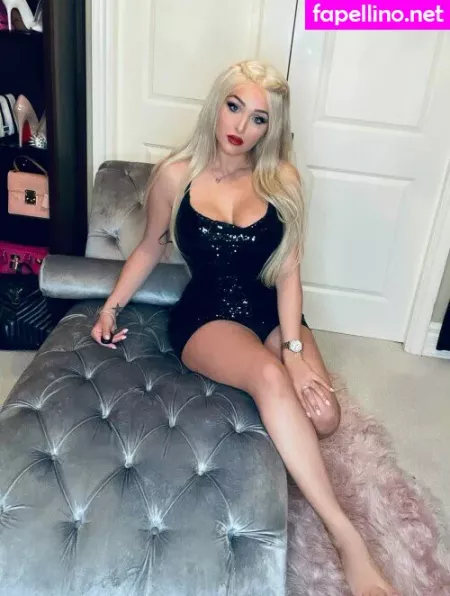 Avyannalouve OnlyFans Thumbnail #0AQ5mC7Jg1