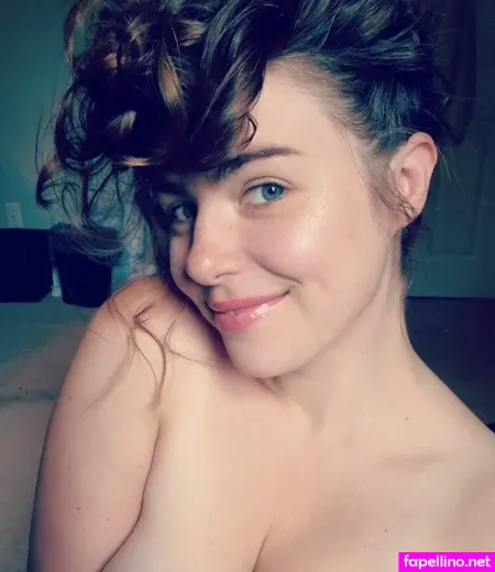 Awesomekate 1 OnlyFans Thumbnail #liSiQotIsR