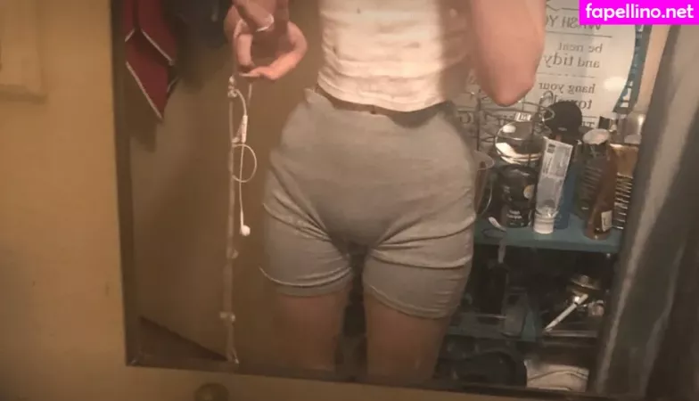 Awhuhlol OnlyFans Thumbnail #C31MeEwP7I