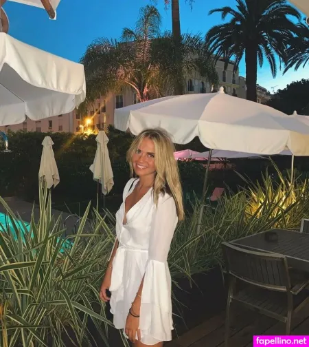 Axelle Maga OnlyFans Thumbnail #U2VwcO9jX4