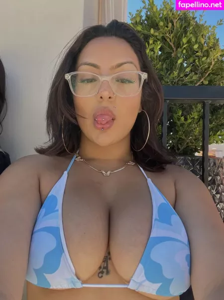 Axhcaxh OnlyFans Thumbnail #ABMt3zSugY