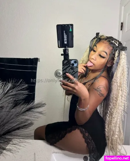 Axxllure OnlyFans Thumbnail #7jDpBgDsYH