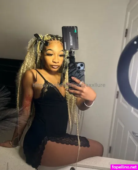 Axxllure OnlyFans Thumbnail #NwqBdBAhXT