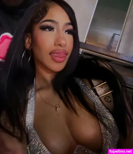 Aya Tanjali Main Profile Photo