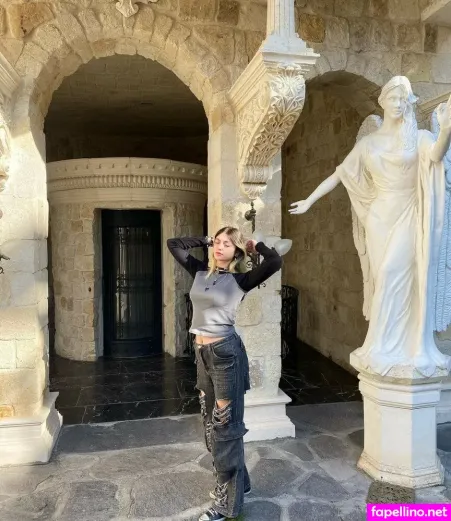 Ayca Tilki OnlyFans Thumbnail #3q1mpVKNpb