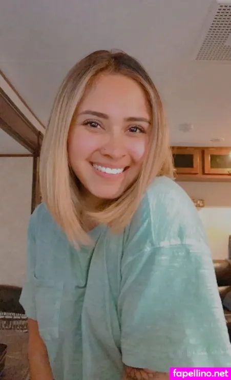 Ayepearl OnlyFans Thumbnail #FWwYmV30Iv