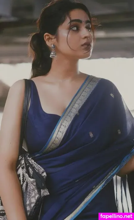 Ayesha Khan OnlyFans Thumbnail #D7Plm7qwRo