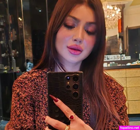 Ayesha Takia OnlyFans Thumbnail #3Gw529l3jT