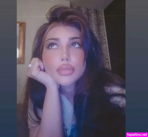 Ayesha Takia OnlyFans Thumbnail #4BbOPrWQTp