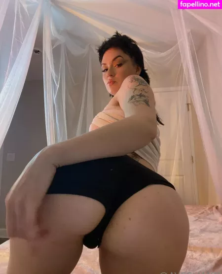 Ayeshaxo OnlyFans Thumbnail #NKDpJQAuWA