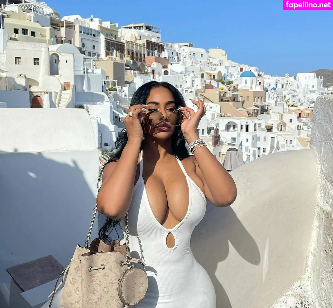 ayishadiaz, ayishadiaz0 Nude Leaked OnlyFans Photo #v12fw80ei2