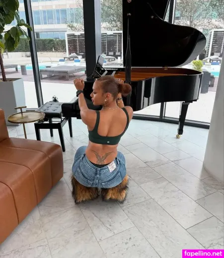 Ayla Bell OnlyFans Thumbnail #9hX6ZpIf1p