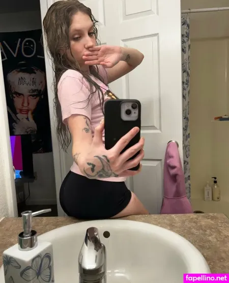 Aylaxcollins OnlyFans Thumbnail #vPedD8UVVx