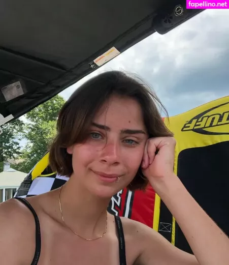 Aynsleigh Escher OnlyFans Thumbnail #PZBslD6N1w