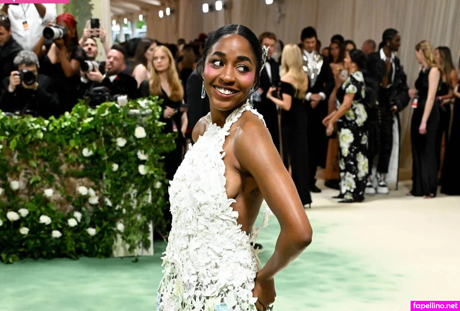 ayoedebiri Nude Leaked OnlyFans Photo #FXlIa2T5h6