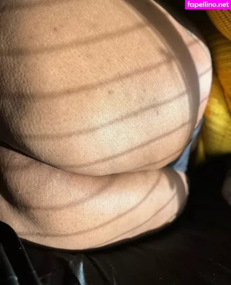 Ayosqueak OnlyFans Thumbnail #NFK8SrLySB