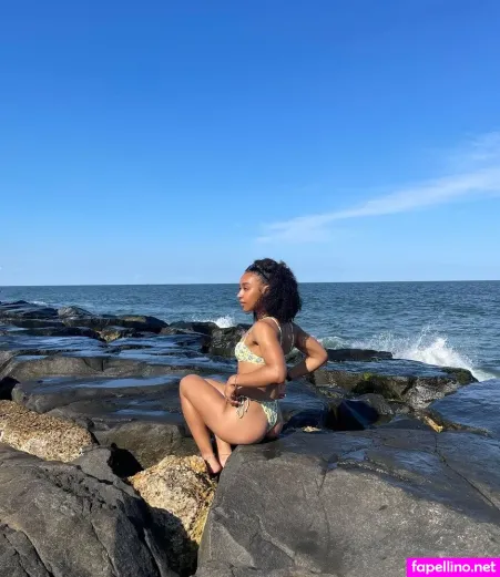 Ayriana Young OnlyFans Thumbnail #gyNYJBzVuH