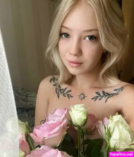 Ayris Simp OnlyFans Thumbnail #j2sjIxDEk6