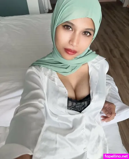 Ayshamuslim OnlyFans Thumbnail #ySS9WKUDoF