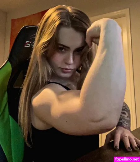 Ayshiaschisel OnlyFans Thumbnail #4fVFQ0WnrX