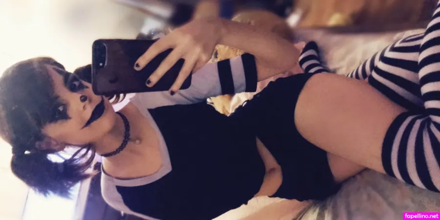 Ayumeiko X Main Profile Photo