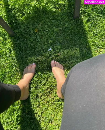 Azerasfeet OnlyFans Thumbnail #Xfh47oGzu7