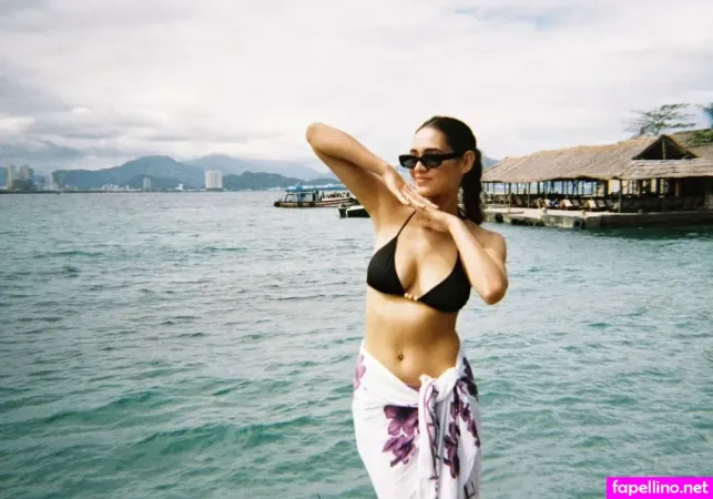 Aziaa OnlyFans Thumbnail #rGJfoguWMi