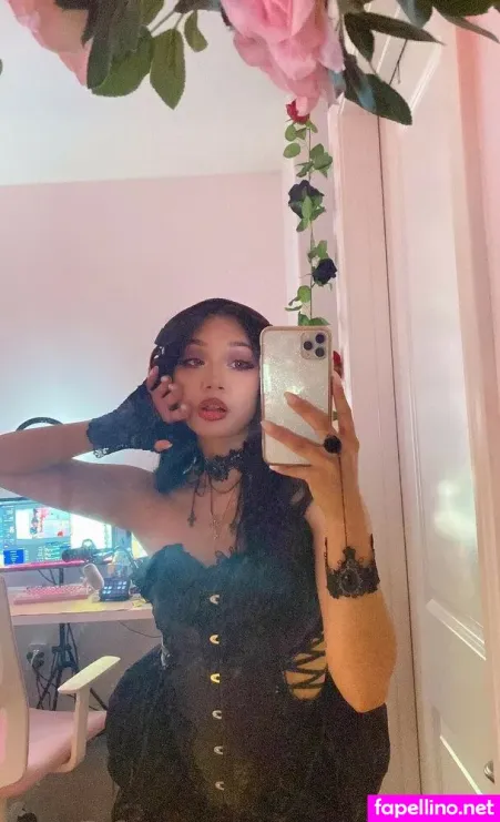 Aziakiara OnlyFans Thumbnail #VbSSyG2Fn1