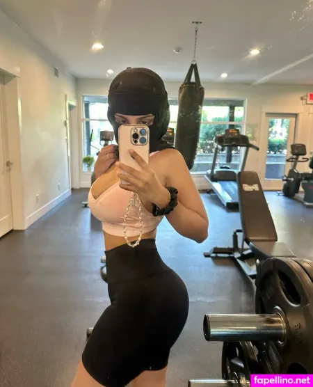 Azillahijab OnlyFans Thumbnail #R57TP2FK2p
