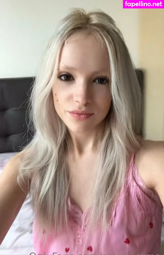 azuraromanov Nude Leaked OnlyFans Photo #27vWit84B0