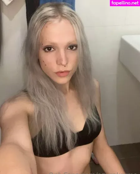Azuraromanov OnlyFans Thumbnail #3fOUV0QmD6