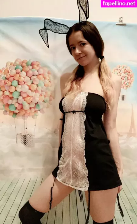 B Kitty OnlyFans Thumbnail #9Z2N6MpCm2