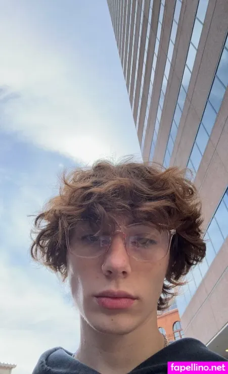 B Mckenzie OnlyFans Thumbnail #9Ih8qxtOs5