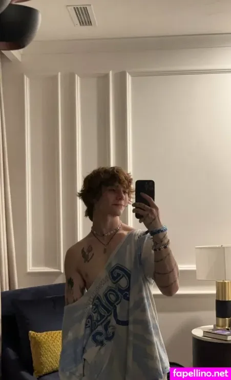 B Mckenzie OnlyFans Thumbnail #IGYCeRdG2b