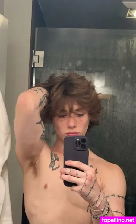 B Mckenzie OnlyFans Thumbnail #rq9XS2QMuO