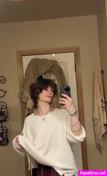 B Mckenzie OnlyFans Thumbnail #uxP7jKE9uc