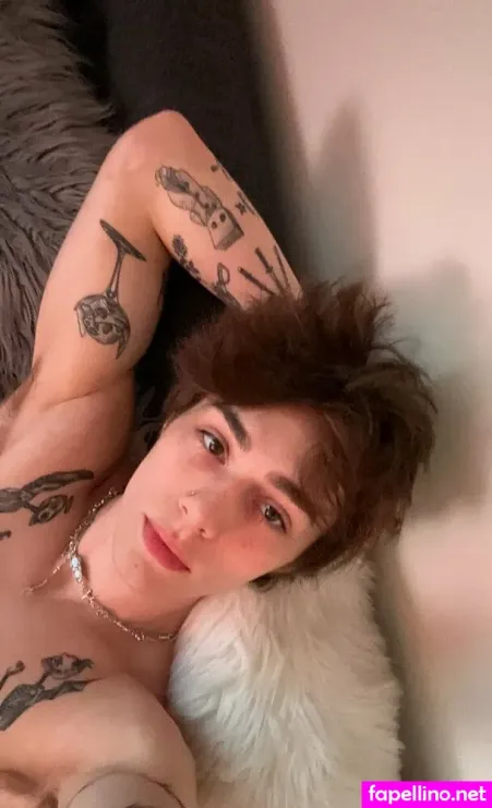 B Mckenzie OnlyFans Thumbnail #wJe4M0ktuV