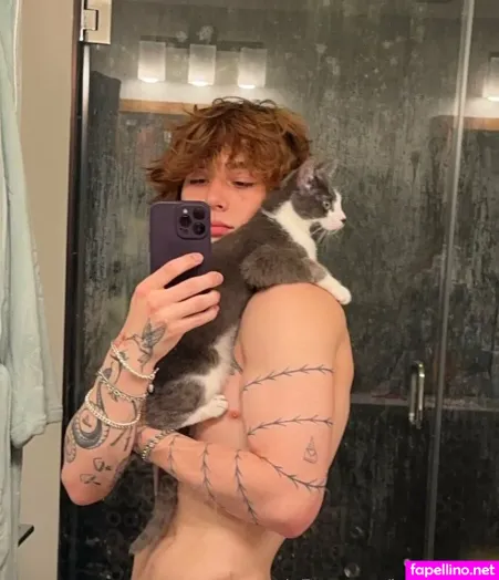 B Mckenzie OnlyFans Thumbnail #xCazSeS9j2