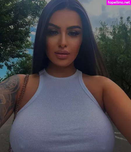 B Miruna OnlyFans Thumbnail #iRfe8mZTGU