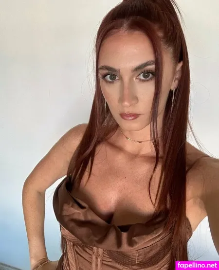 B Queen B OnlyFans Thumbnail #E8xDnluer6