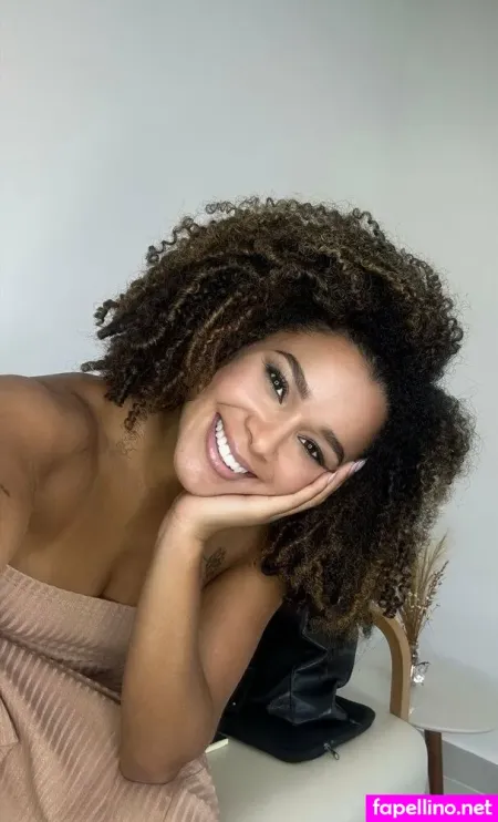 B Ribeiro OnlyFans Thumbnail #m1fBe3T06o