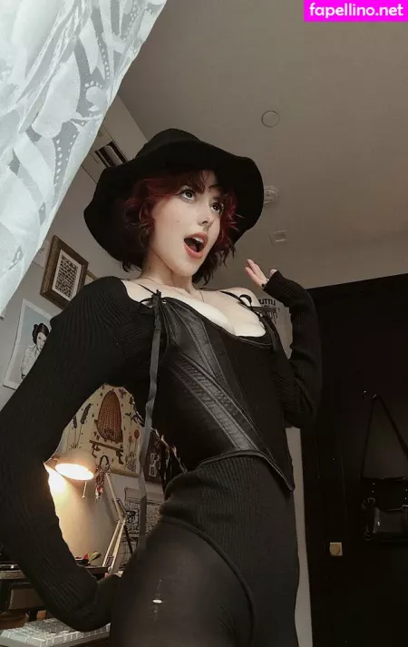 B1tchy Lesbian OnlyFans Thumbnail #inA6t29uxJ
